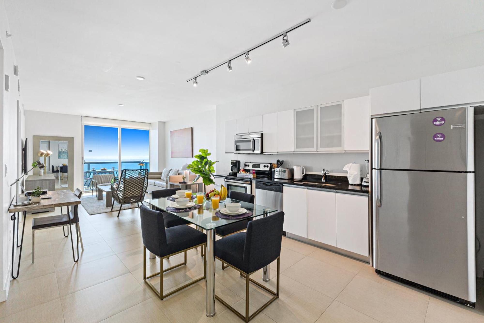 Dharma Home Suites Miami Beach At Monte Carlo Экстерьер фото