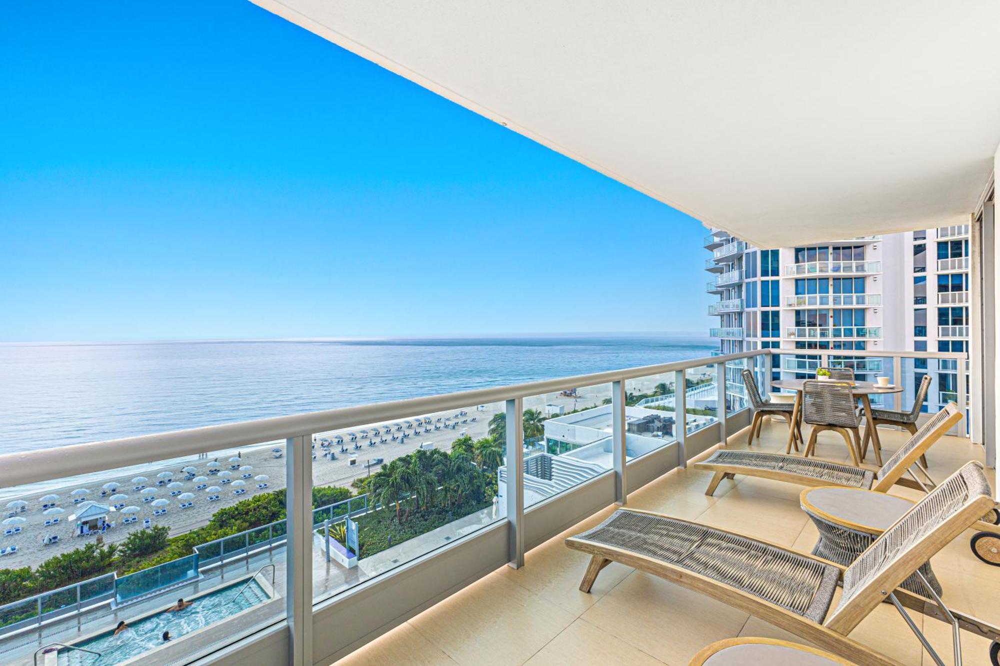 Dharma Home Suites Miami Beach At Monte Carlo Экстерьер фото