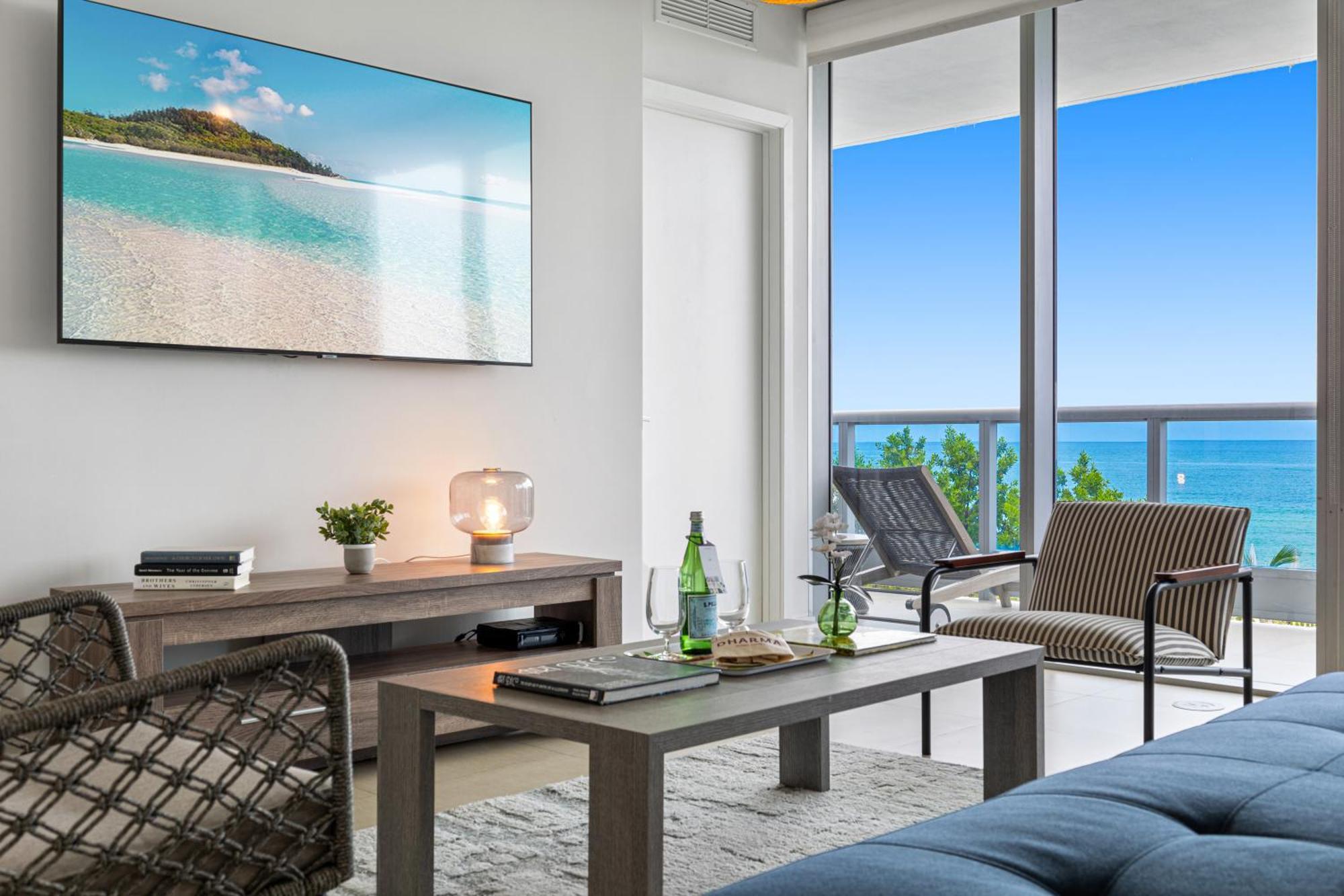 Dharma Home Suites Miami Beach At Monte Carlo Экстерьер фото